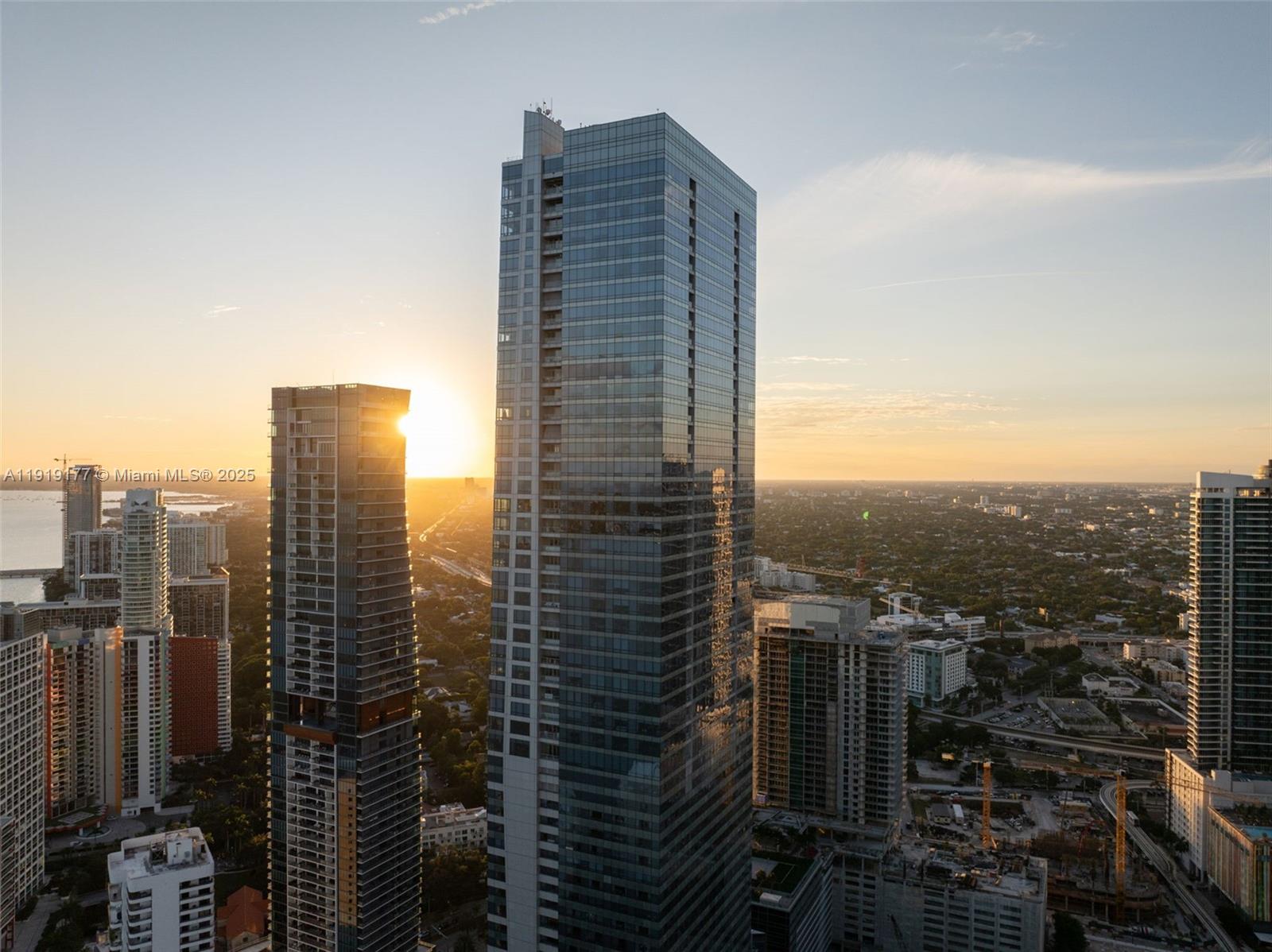 1435 Brickell Ave #3412 Miami, FL 33131