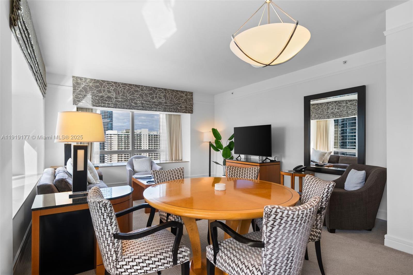 1435 Brickell Ave #3412 Miami, FL 33131