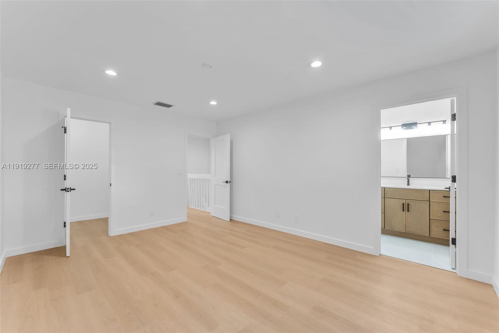 10512 NW 3rd St Pembroke Pines, FL 33026