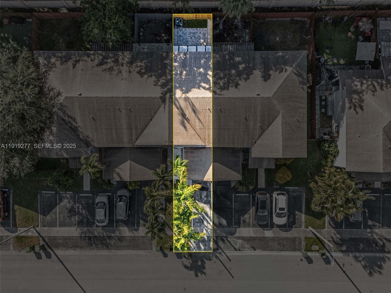 10512 NW 3rd St Pembroke Pines, FL 33026