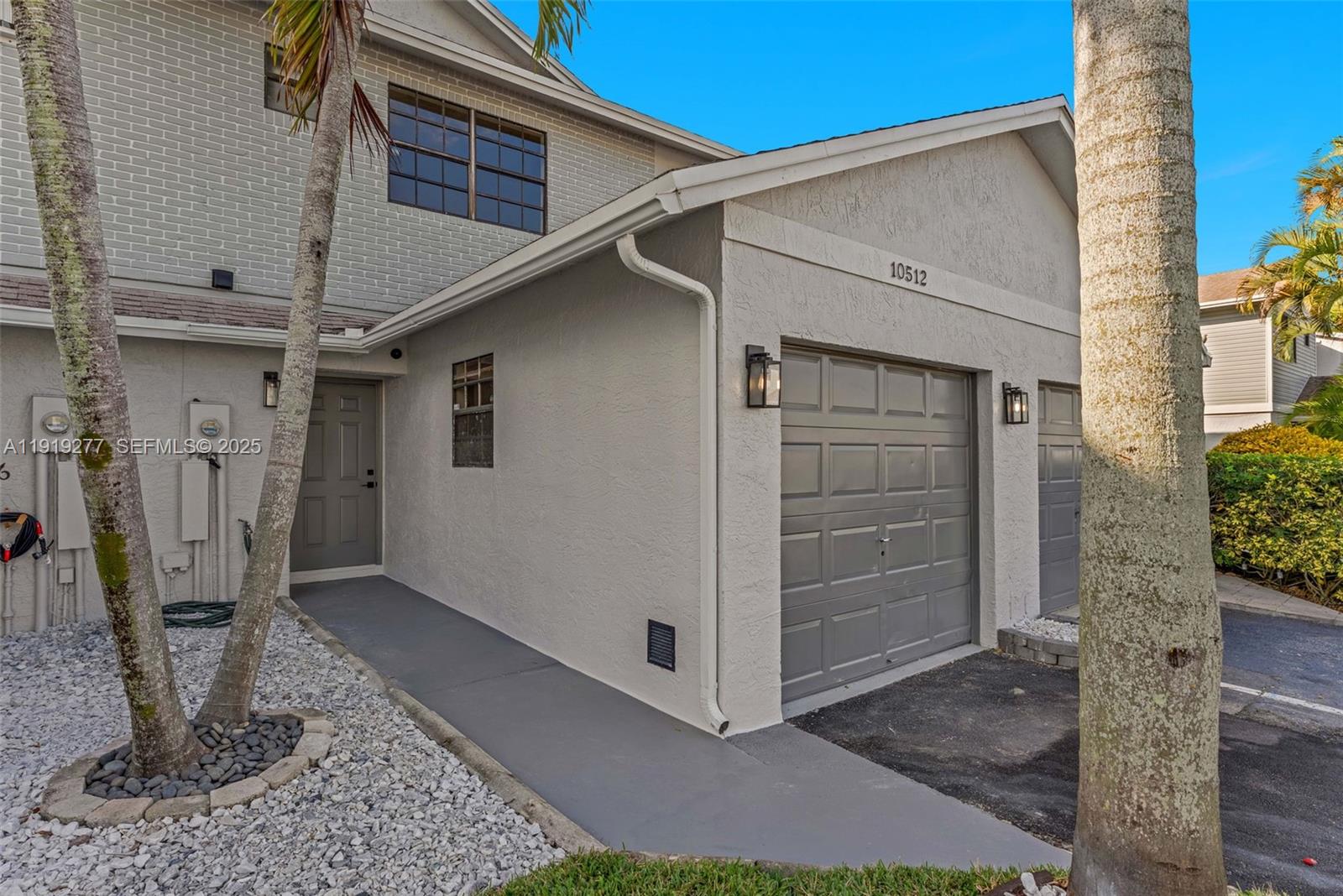 10512 NW 3rd St Pembroke Pines, FL 33026