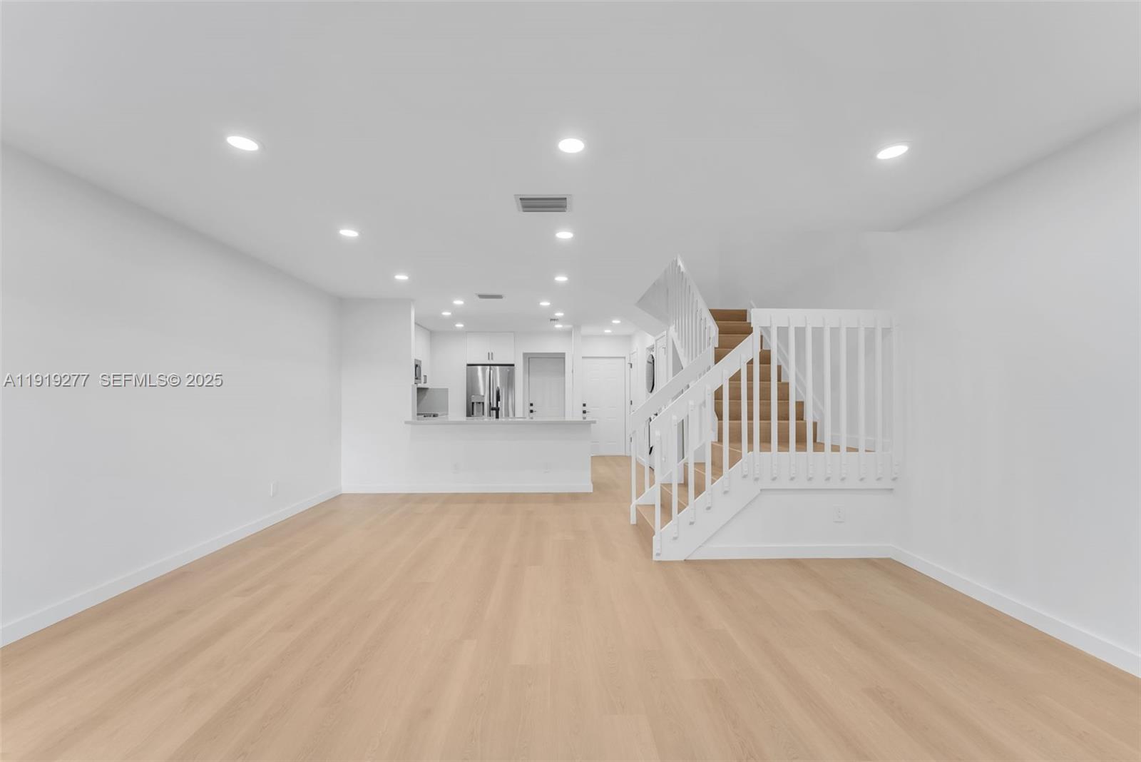 10512 NW 3rd St Pembroke Pines, FL 33026