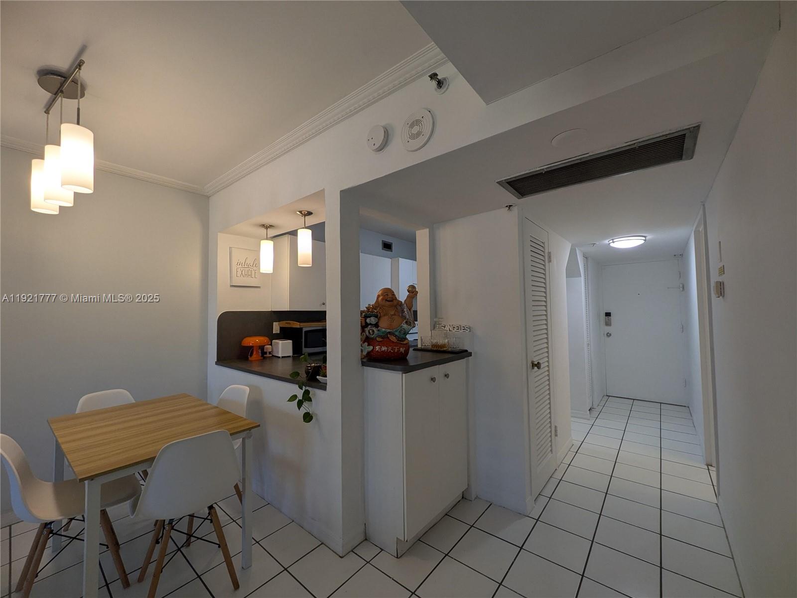 image Decoplage Condominium16