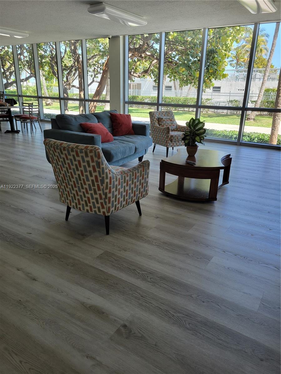 2655 Collins Ave #603 Miami Beach, FL 33140