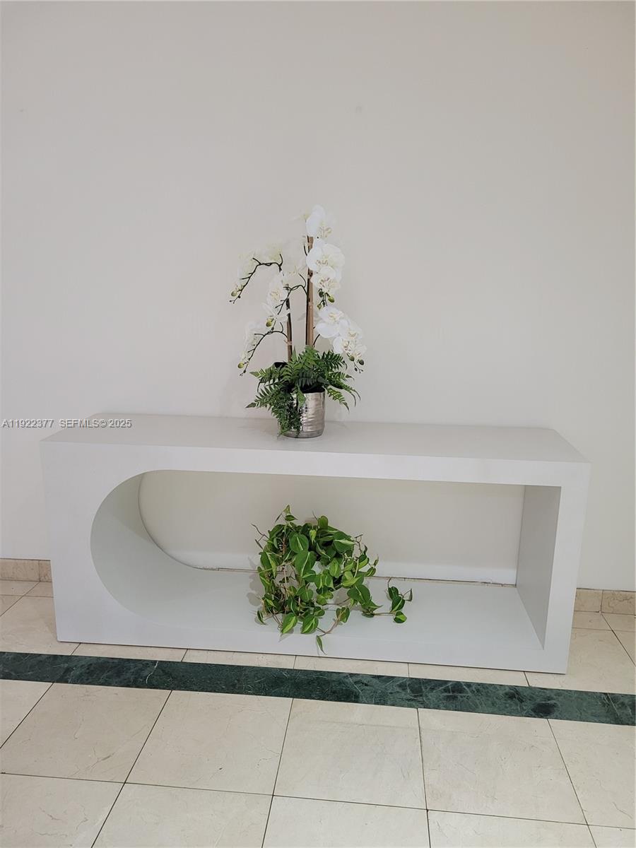 2655 Collins Ave #603 Miami Beach, FL 33140