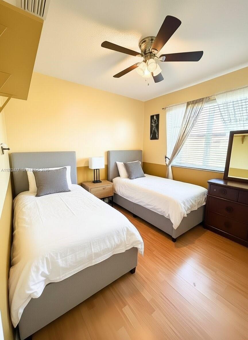 16365 NW 15th St Pembroke Pines, FL 33028