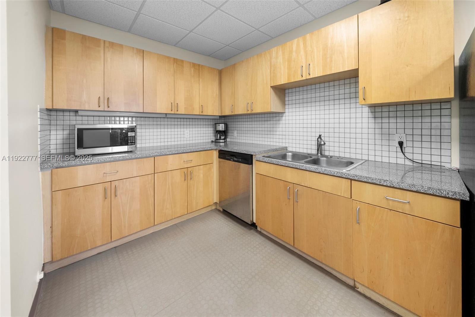 1680 Michigan Ave #PH1A-PH1D Miami Beach, FL 33139