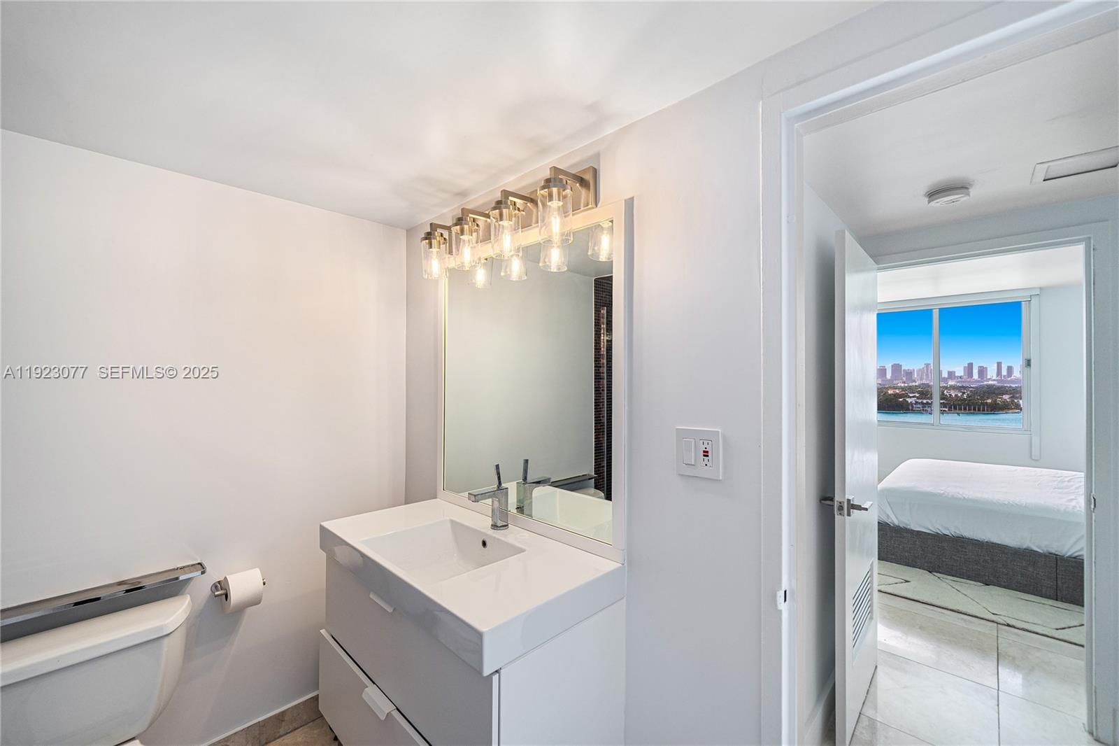 image Mirador 1000 (South Tower)15