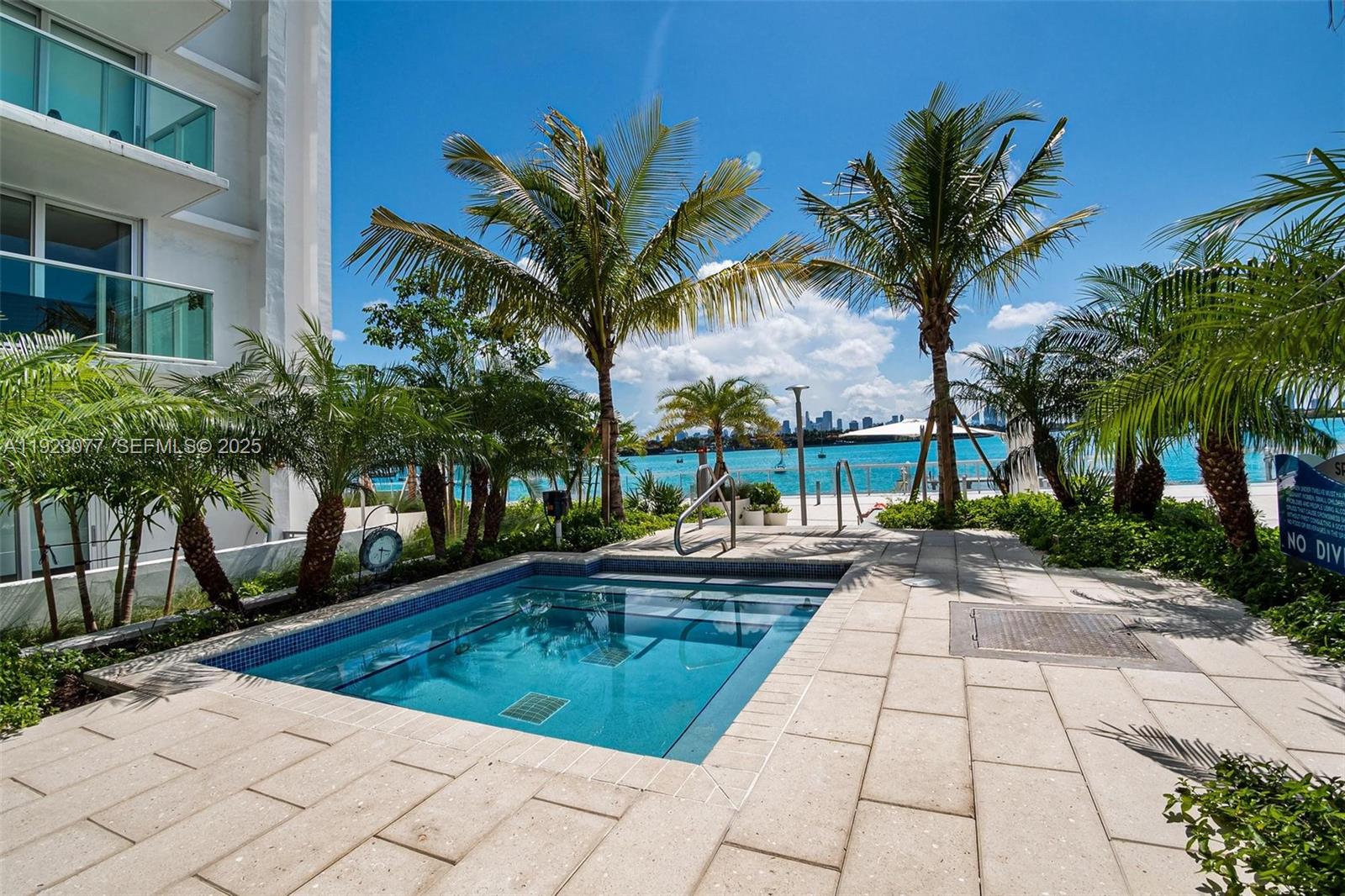 image Mirador 1000 (South Tower)20