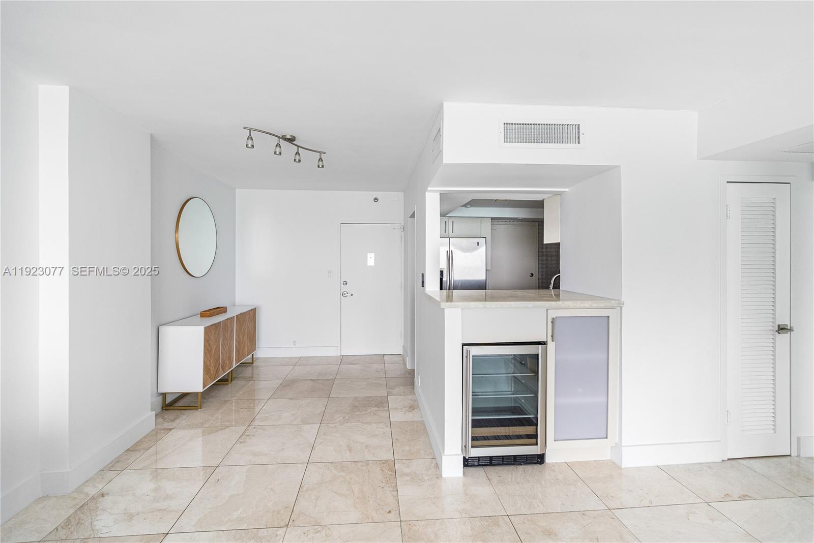 image Mirador 1000 (South Tower)6