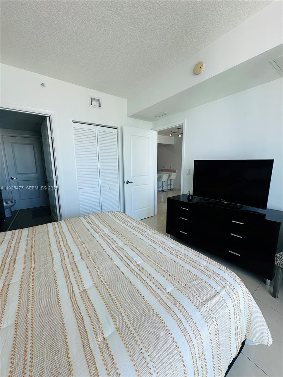 image Gallery Art Condos7