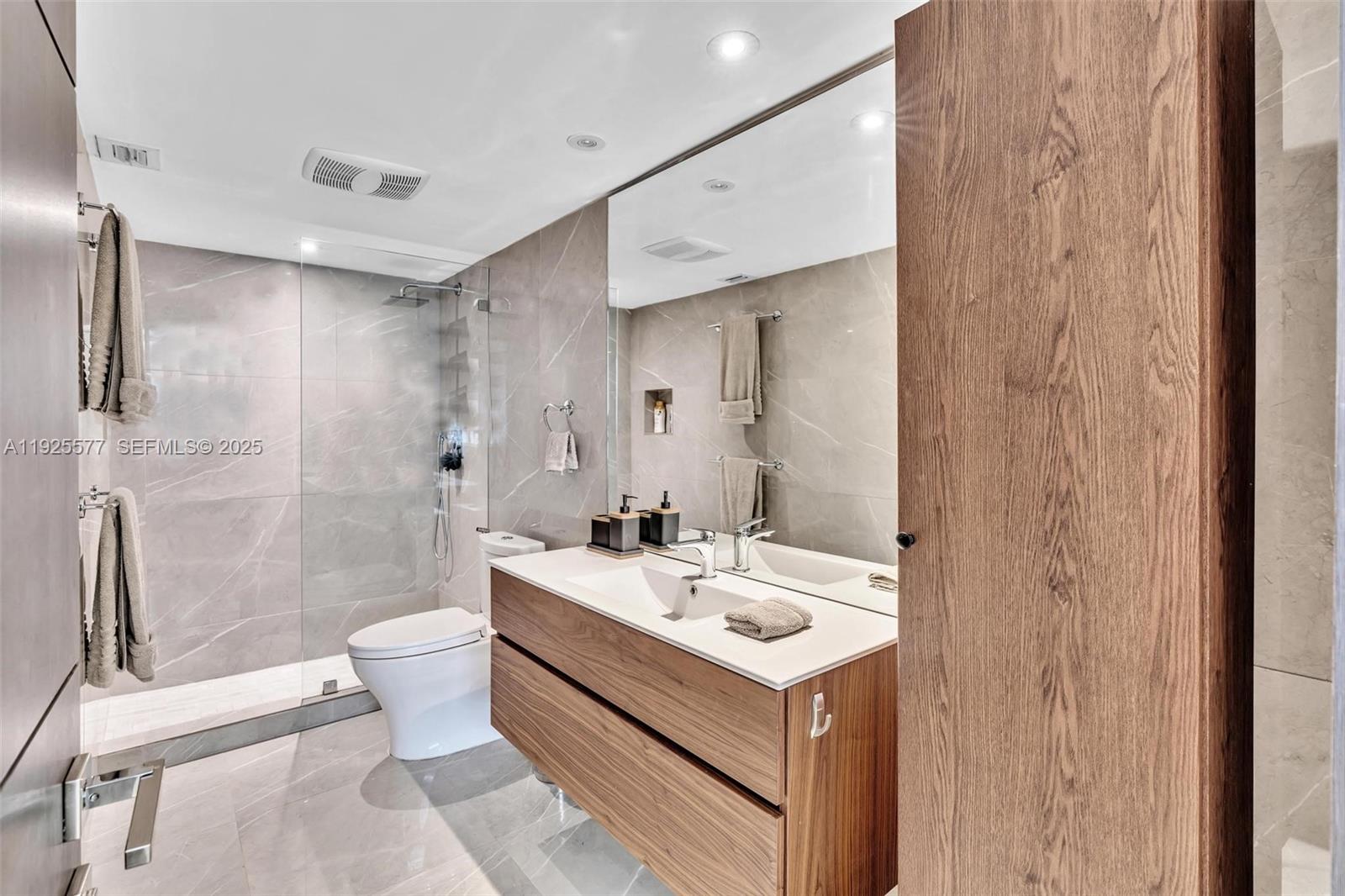 1865 Brickell Ave #A703 Miami, FL 33129