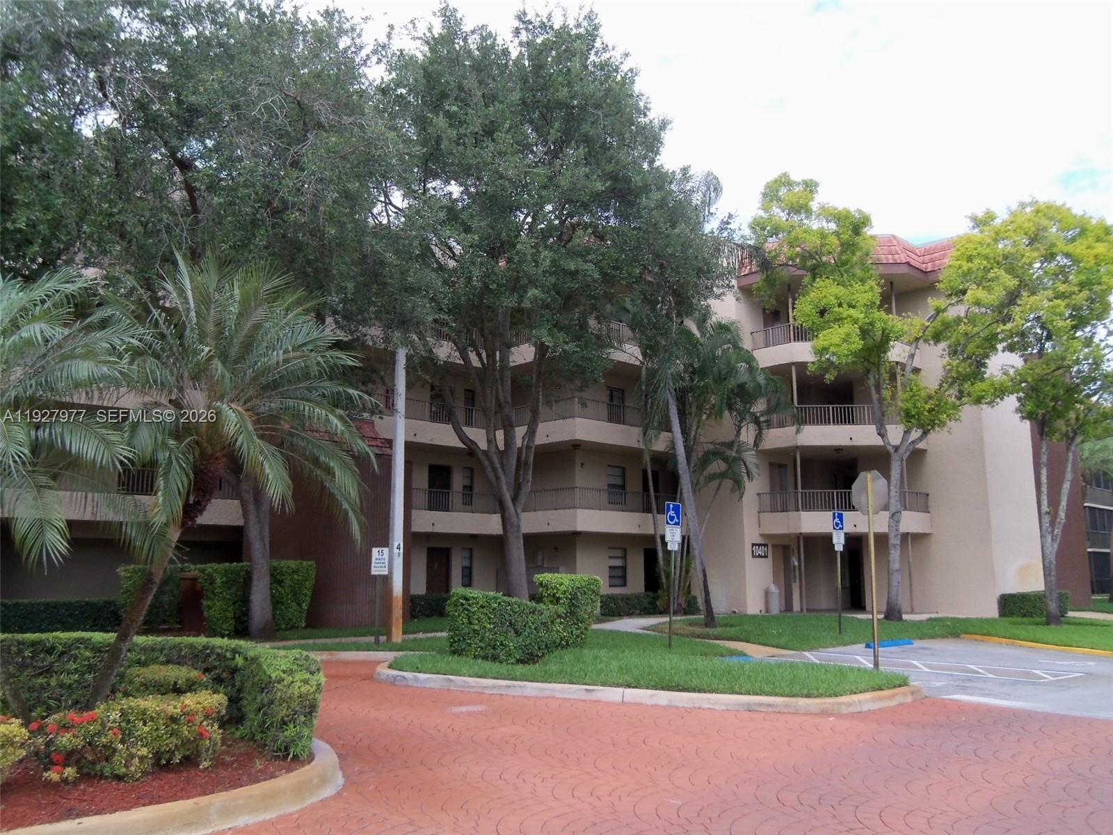 10551 W Broward Blvd #209 Plantation, FL 33324