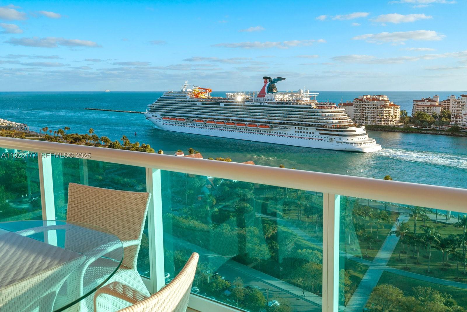 300 S Pointe Dr #1701 Miami Beach, FL 33139