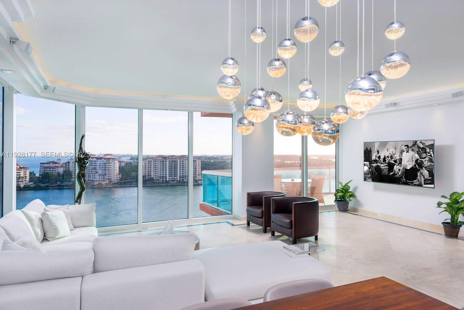 300 S Pointe Dr #1701 Miami Beach, FL 33139