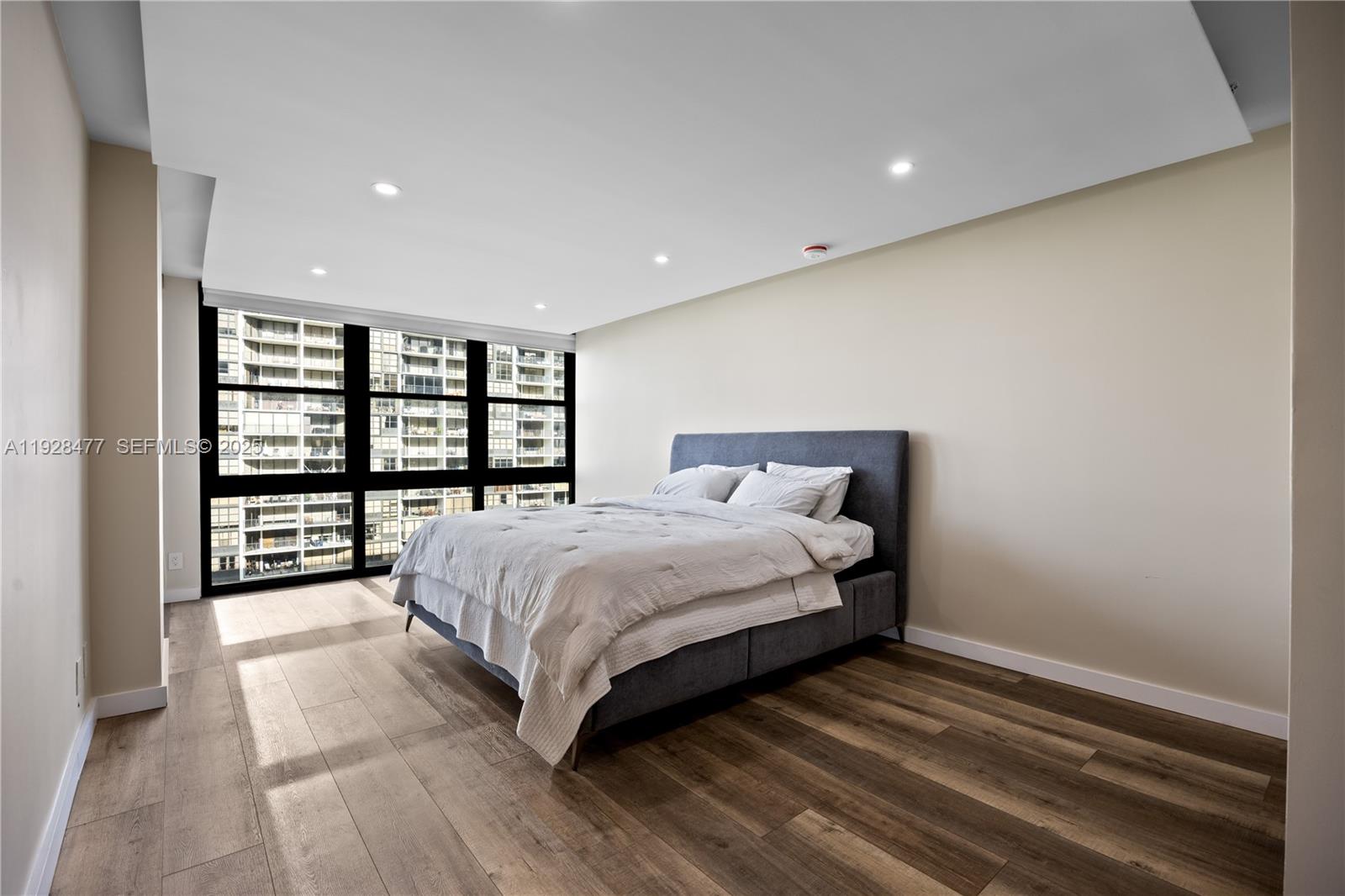 1915 Brickell Ave #1001 Miami, FL 33129