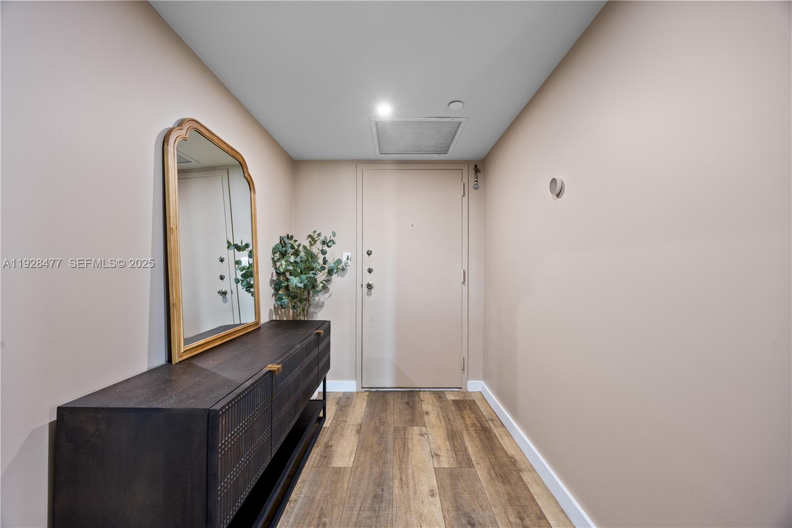 1915 Brickell Ave #1001 Miami, FL 33129