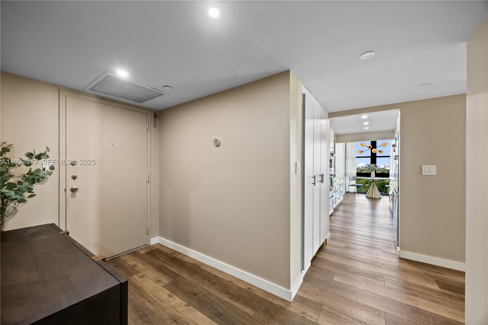 1915 Brickell Ave #1001 Miami, FL 33129