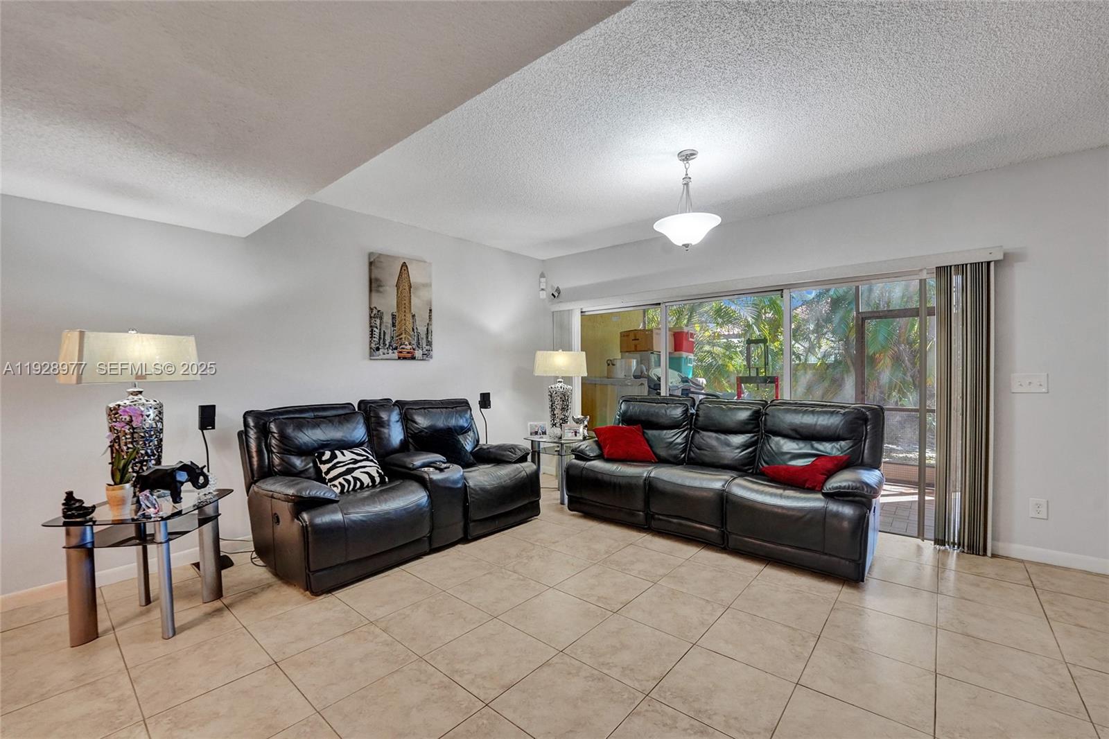 3592 NW 83rd Ln Sunrise, FL 33351