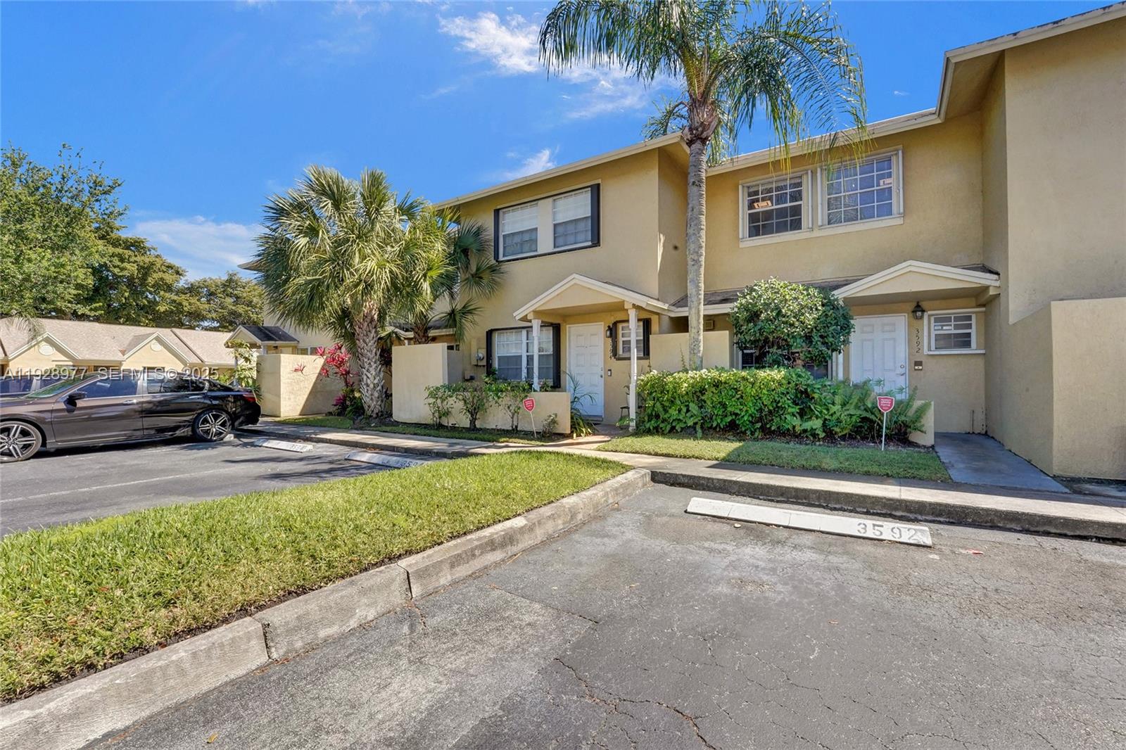 3592 NW 83rd Ln Sunrise, FL 33351