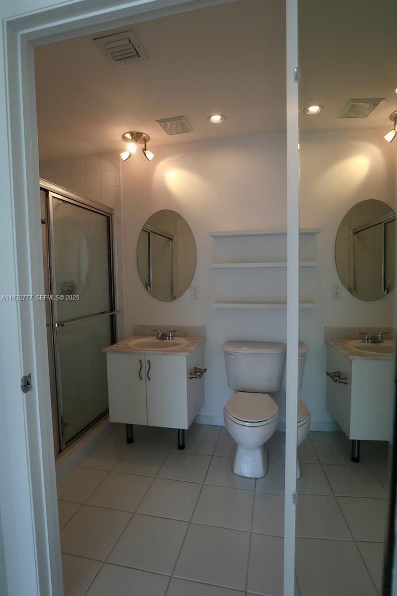 2694 Inagua Ave #PH-3 Coconut Grove, FL 33133