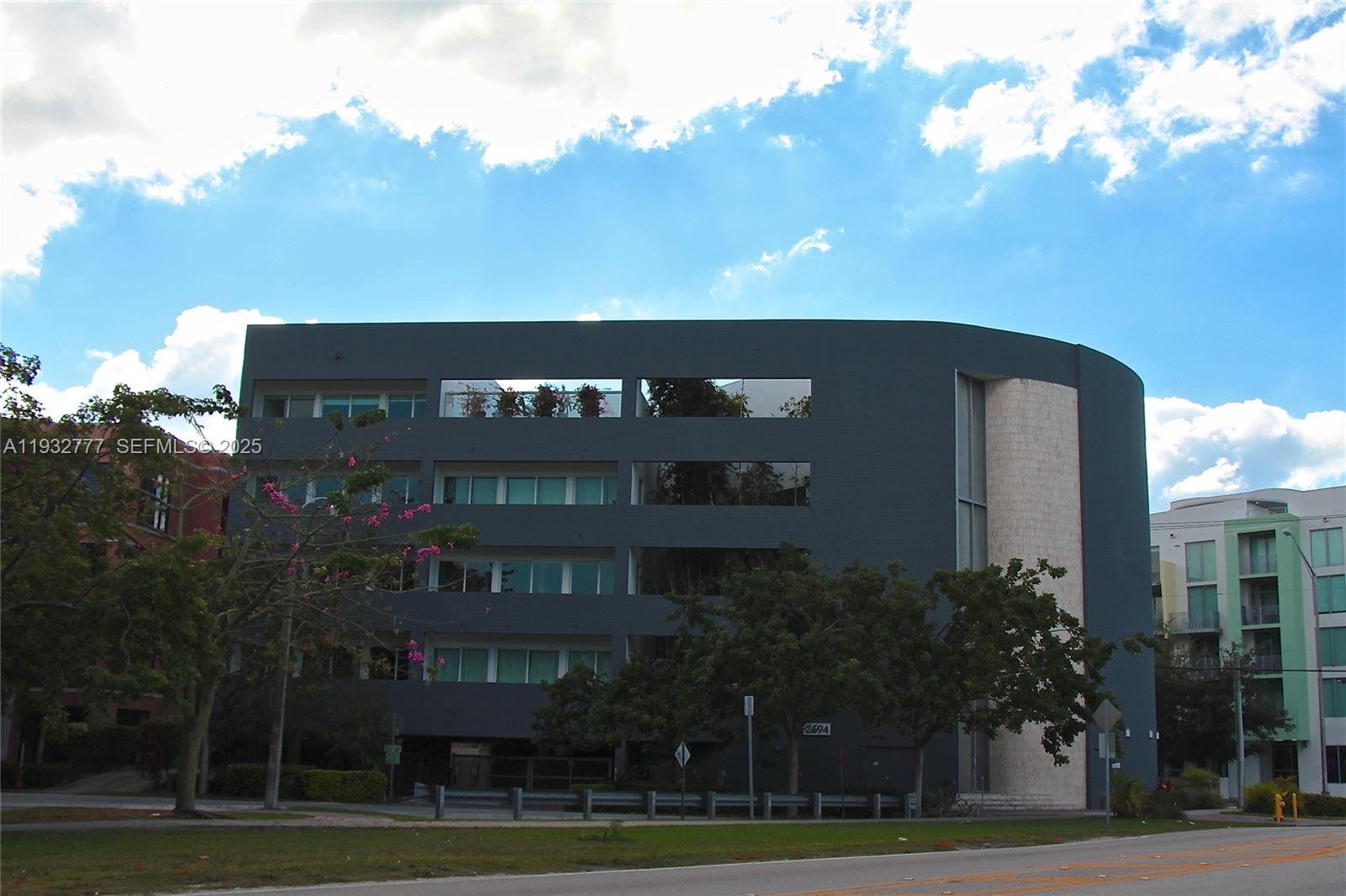 2694 Inagua Ave #PH-3 Coconut Grove, FL 33133