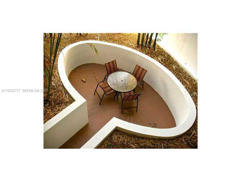 2694 Inagua Ave #PH-3 Coconut Grove, FL 33133