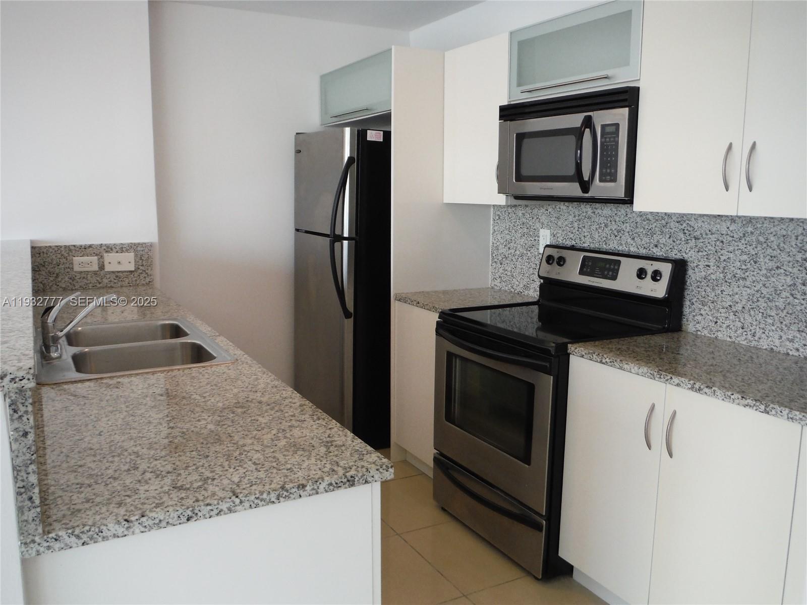 2694 Inagua Ave #PH-3 Coconut Grove, FL 33133