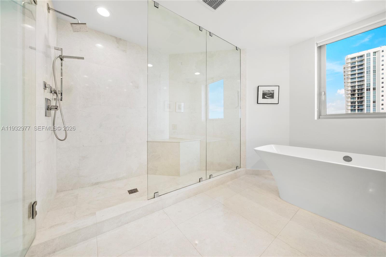 17111 Biscayne Blvd #803 North Miami Beach, FL 33160