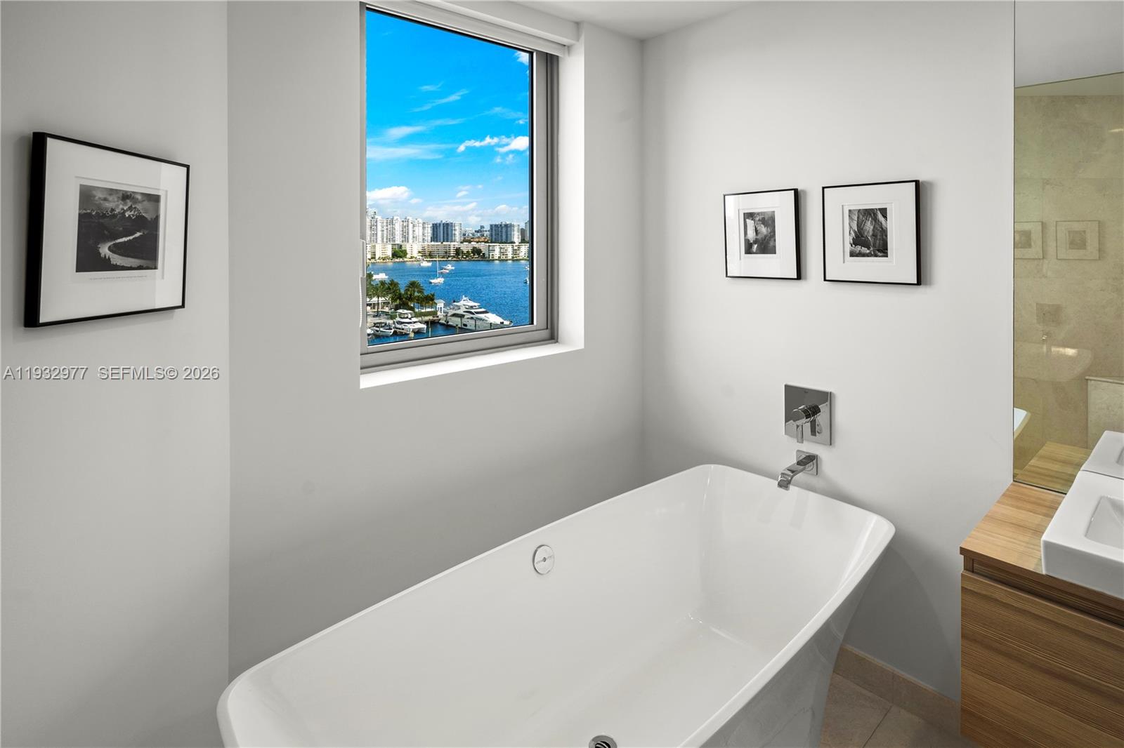 17111 Biscayne Blvd #803 North Miami Beach, FL 33160