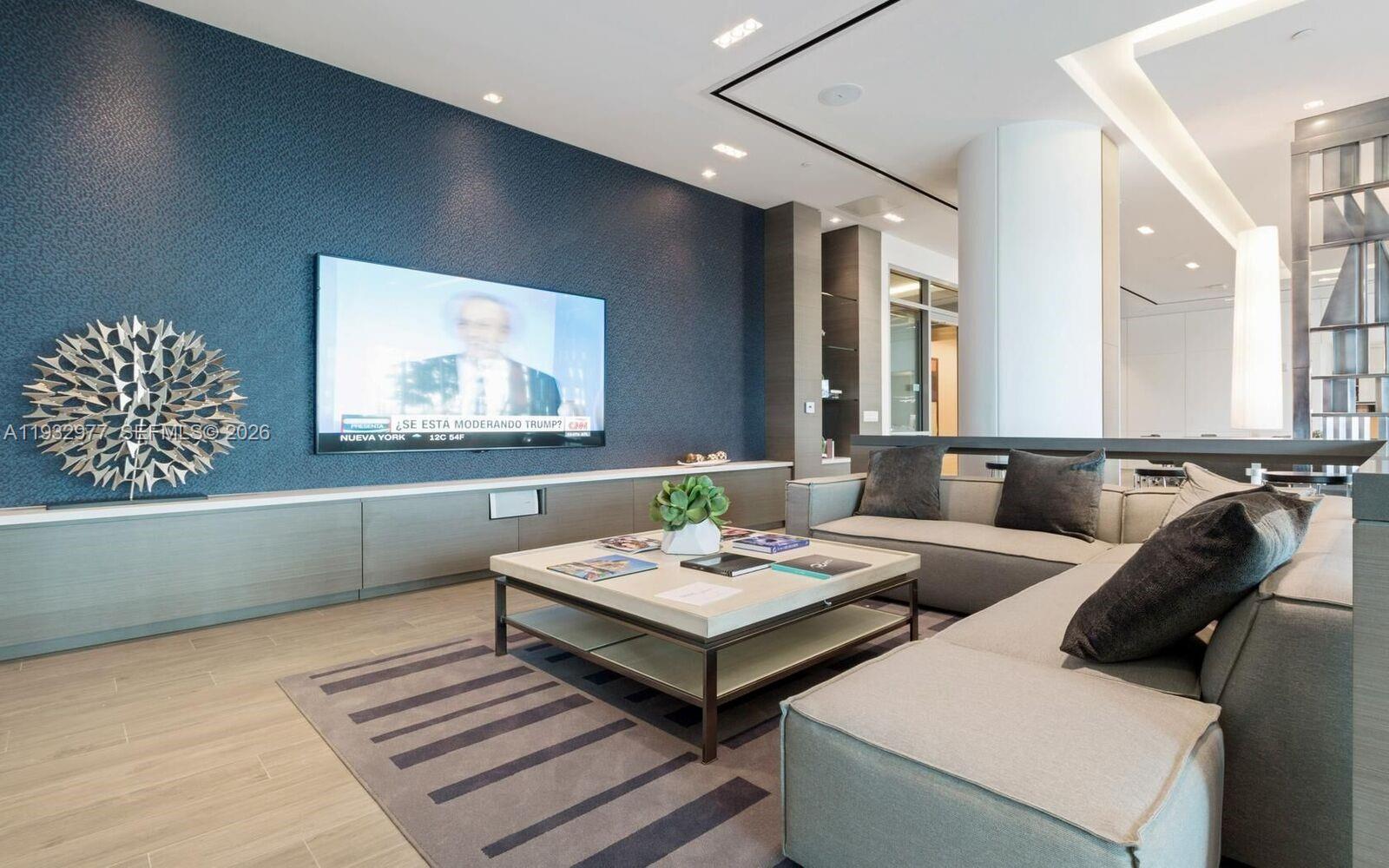 17111 Biscayne Blvd #803 North Miami Beach, FL 33160