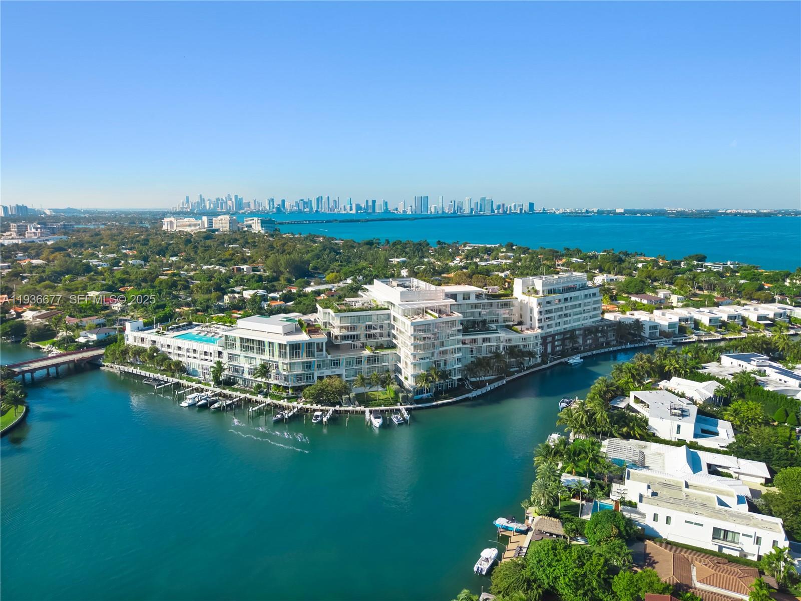 image Ritz-Carlton Residences Miami Beach38