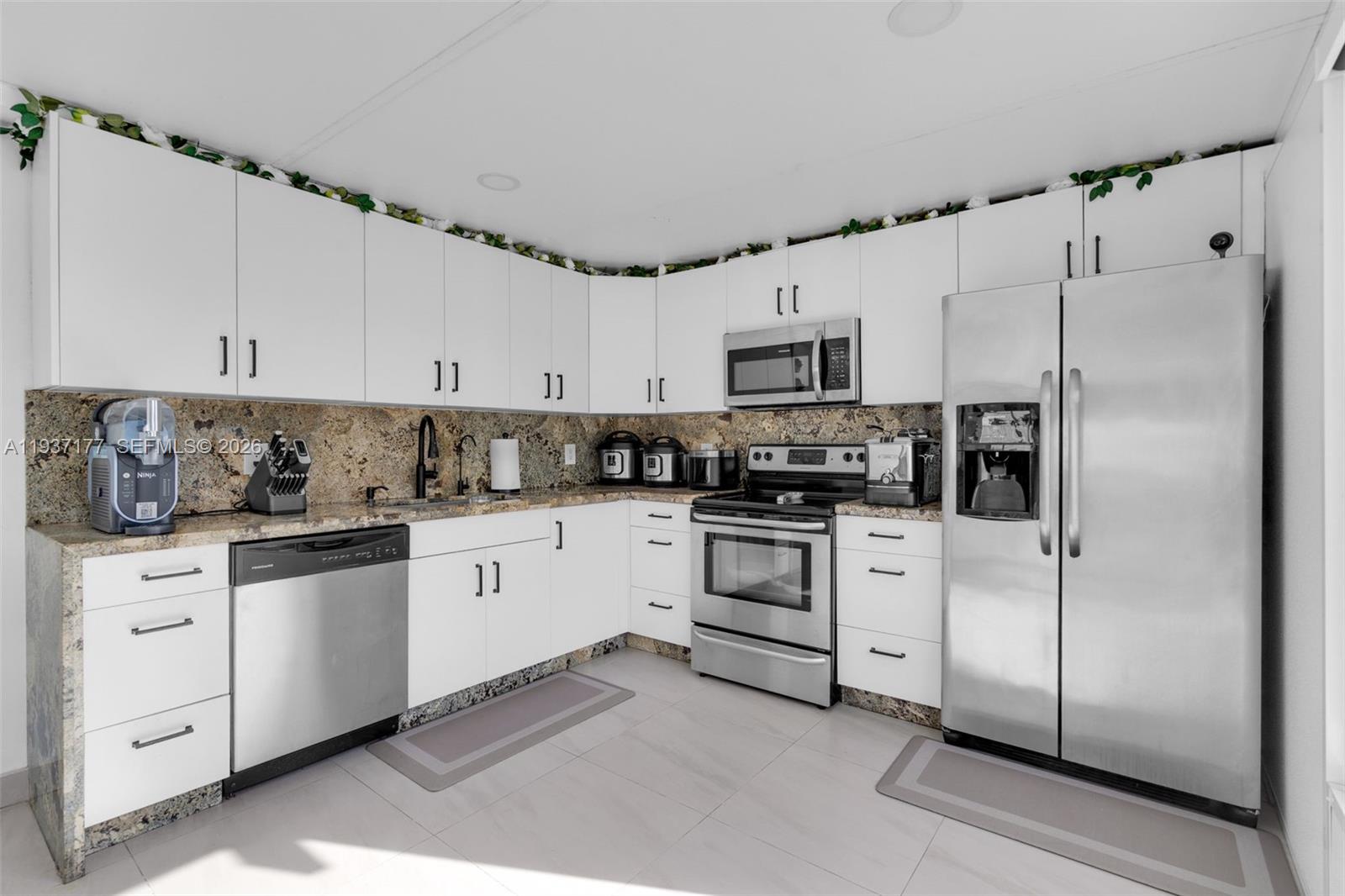 3130 NW 102nd St Miami, FL 33147