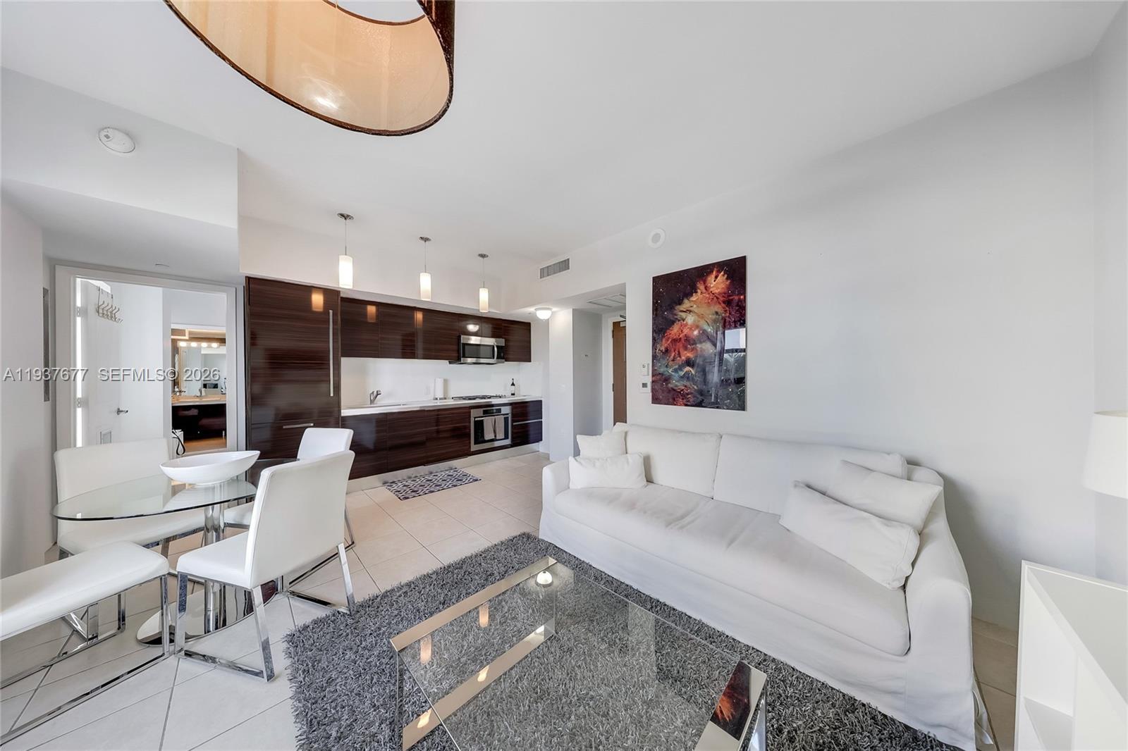 3739 Collins Ave #N-306 Miami Beach, FL 33140