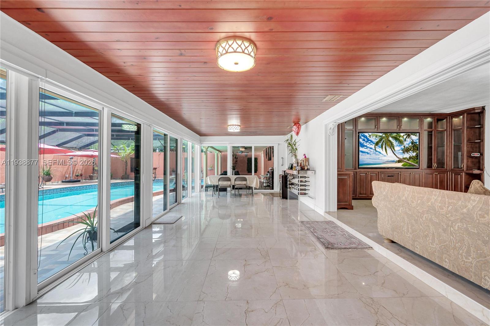 110 W Shore Dr W Miami, FL 33133