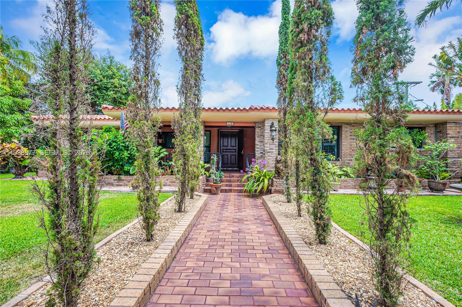 110 W Shore Dr W Miami, FL 33133