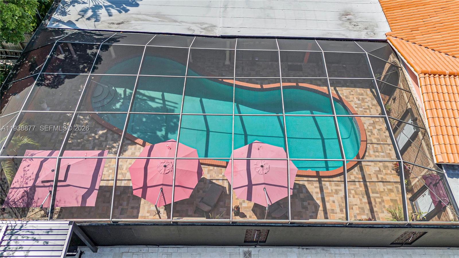 110 W Shore Dr W Miami, FL 33133