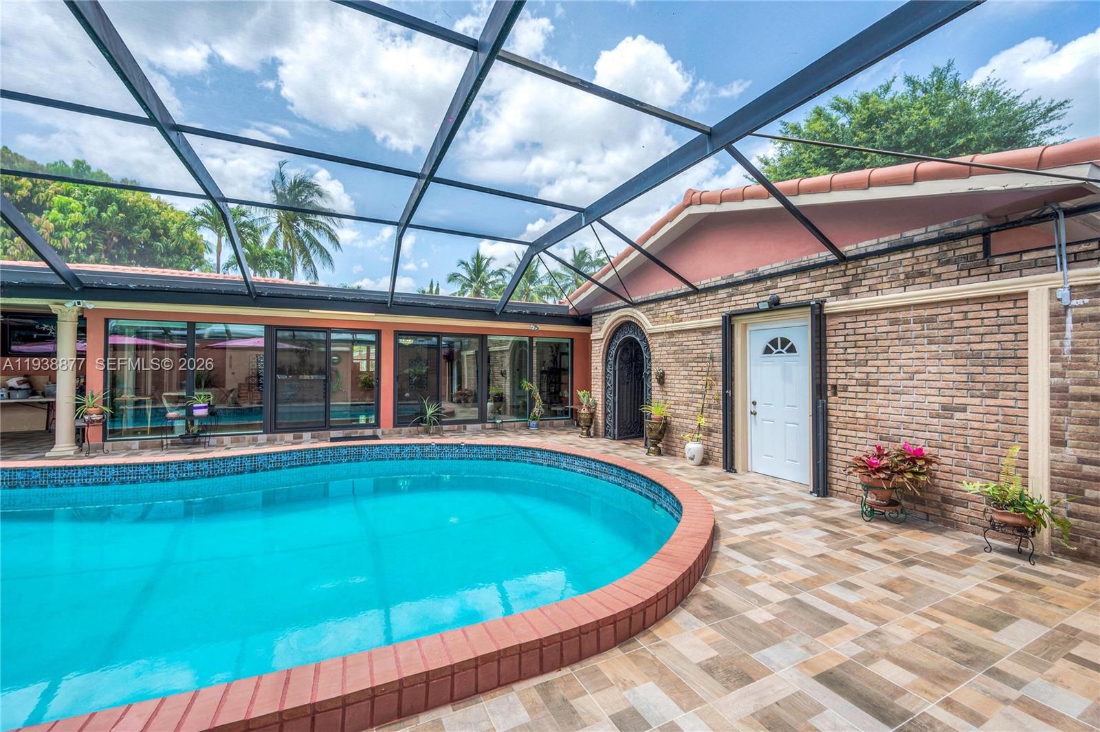 110 W Shore Dr W Miami, FL 33133