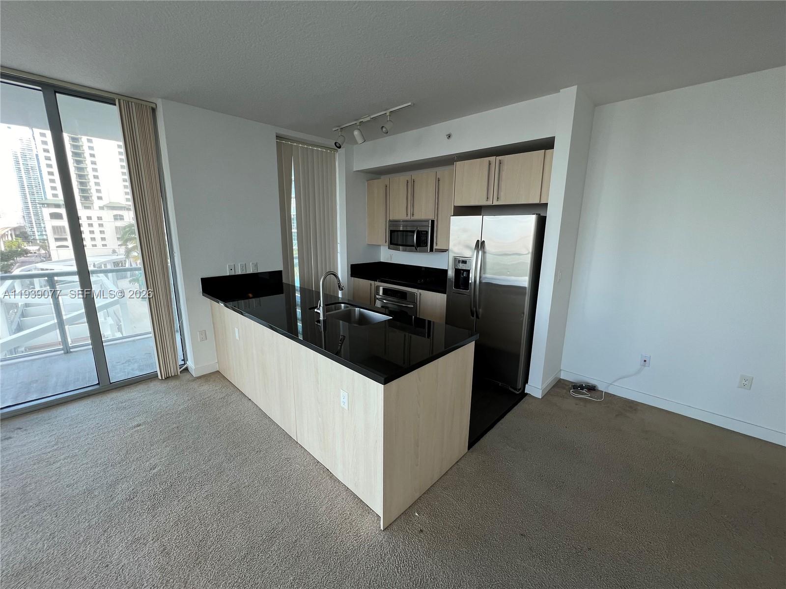 image The Axis On Brickell Cond1