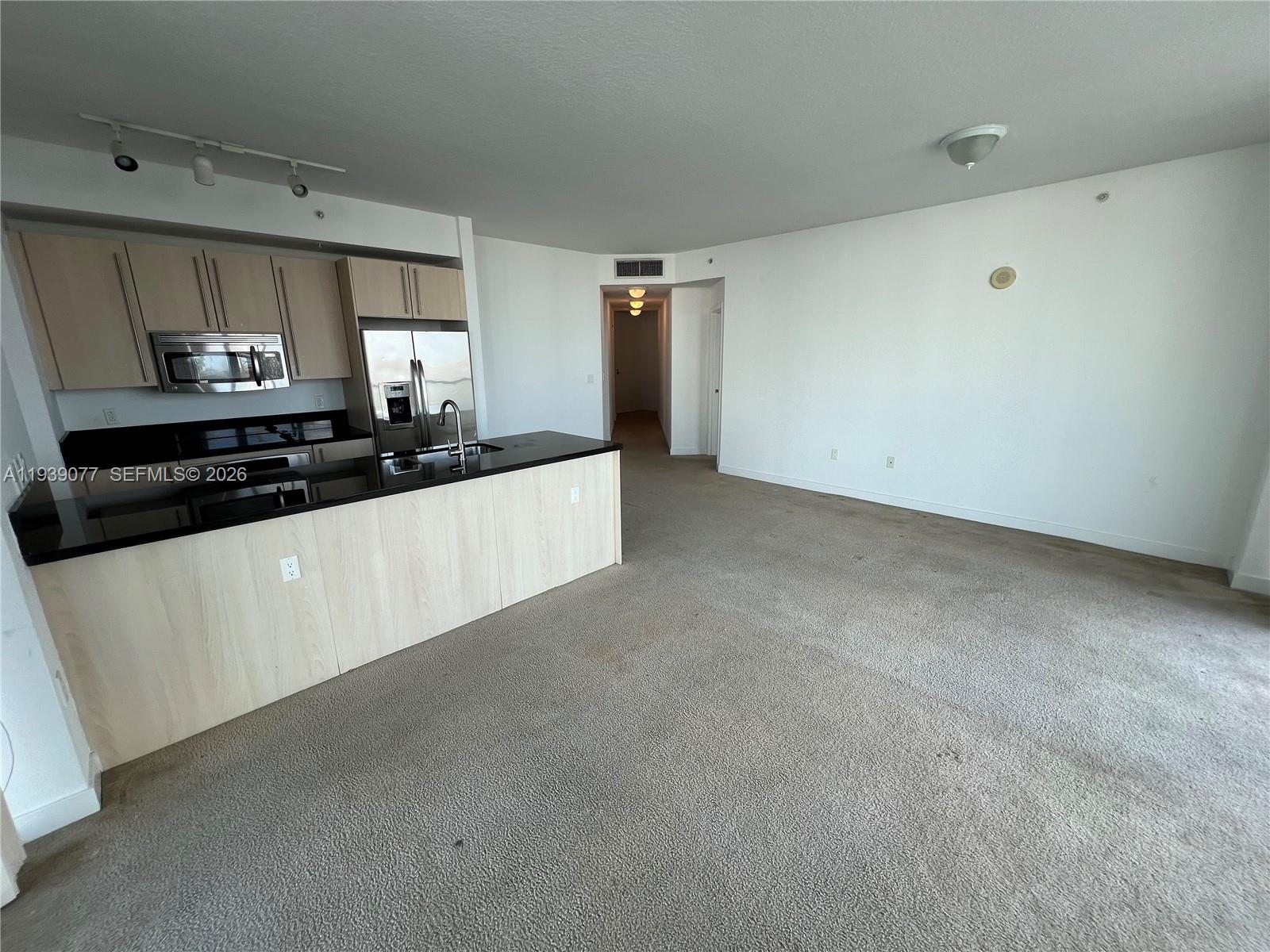 image The Axis On Brickell Cond2