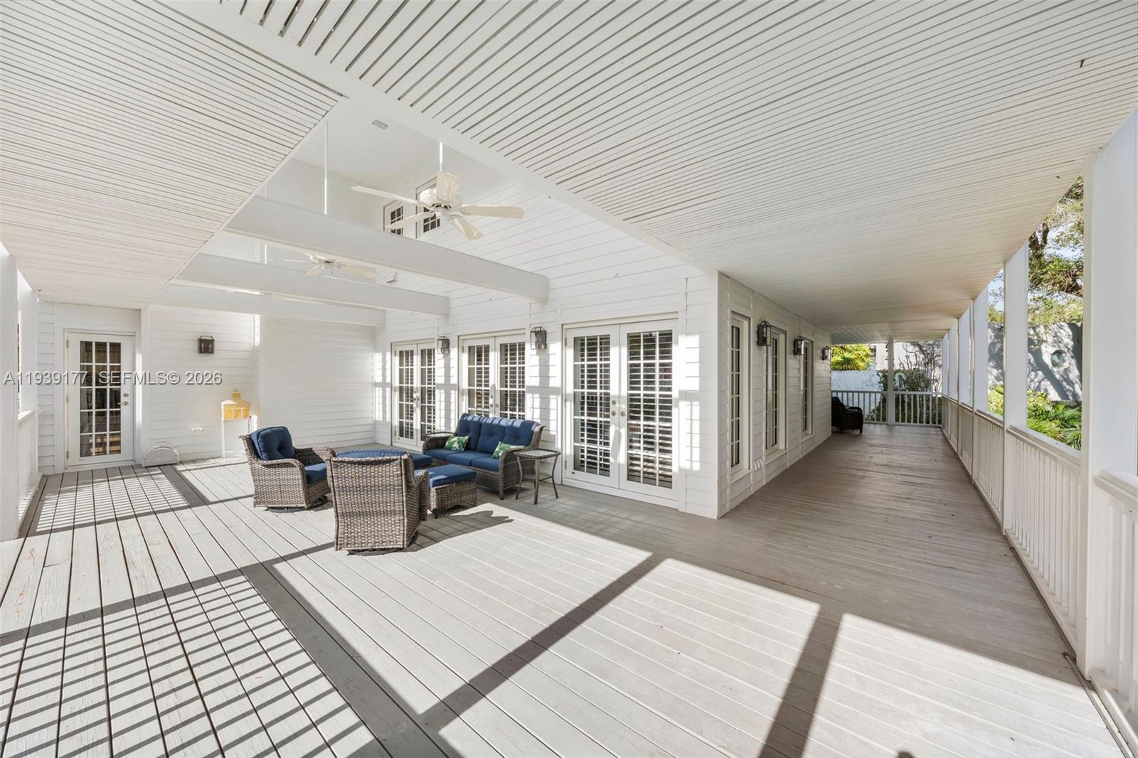 3455 S Moorings Way Miami, FL 33133