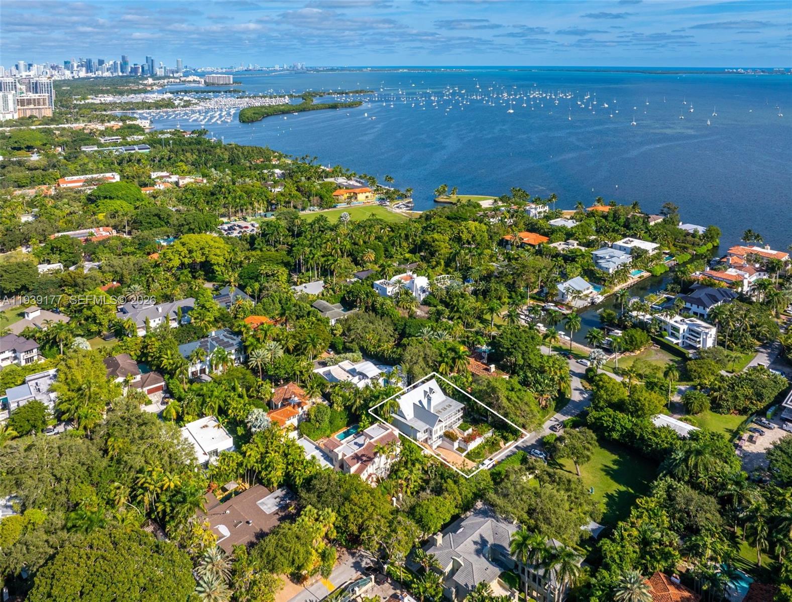 3455 S Moorings Way Miami, FL 33133