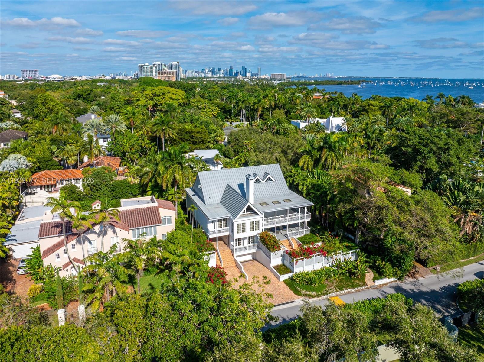 3455 S Moorings Way Miami, FL 33133