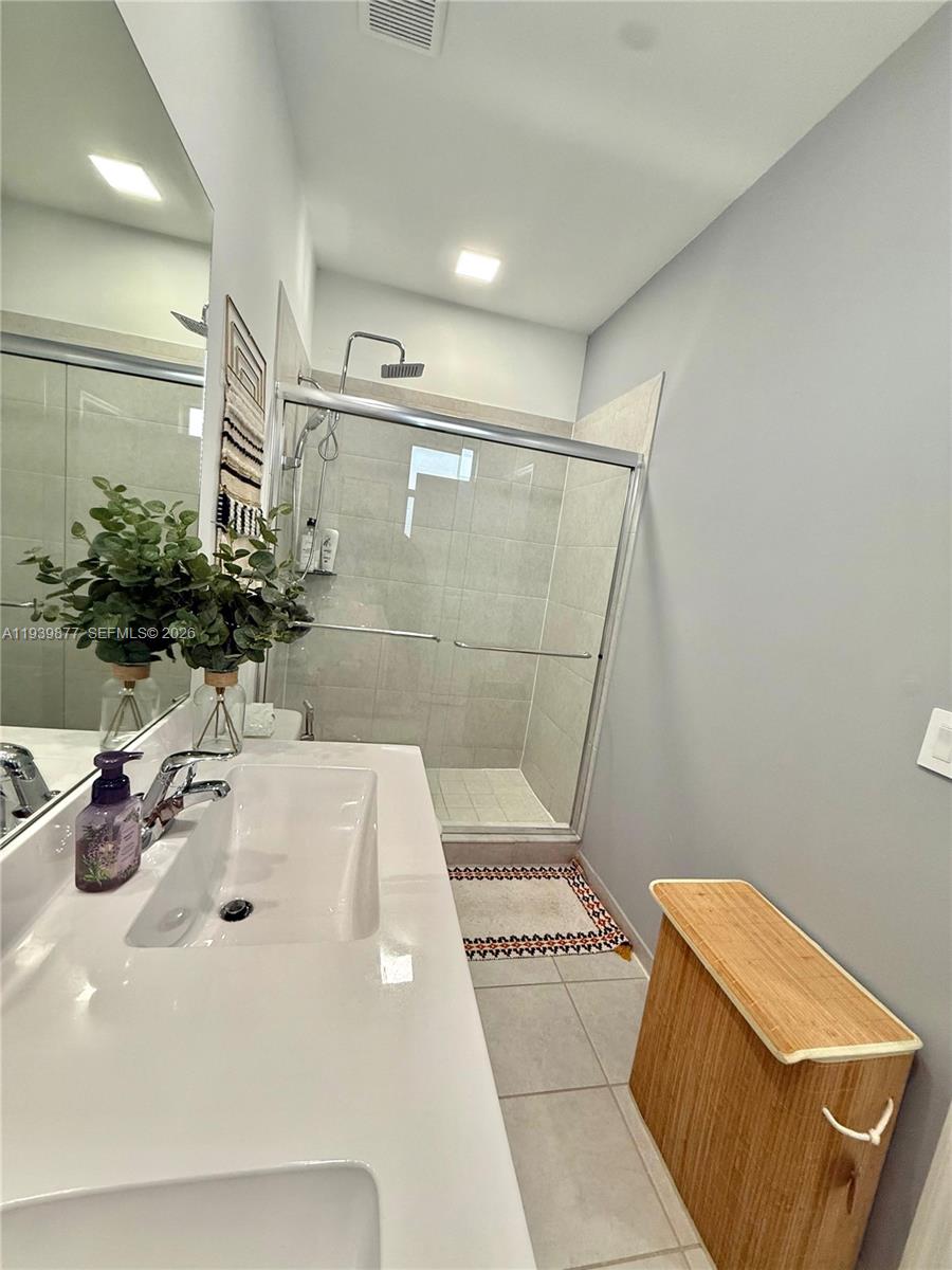 10066 SW 228th Ter Miami, FL 33190