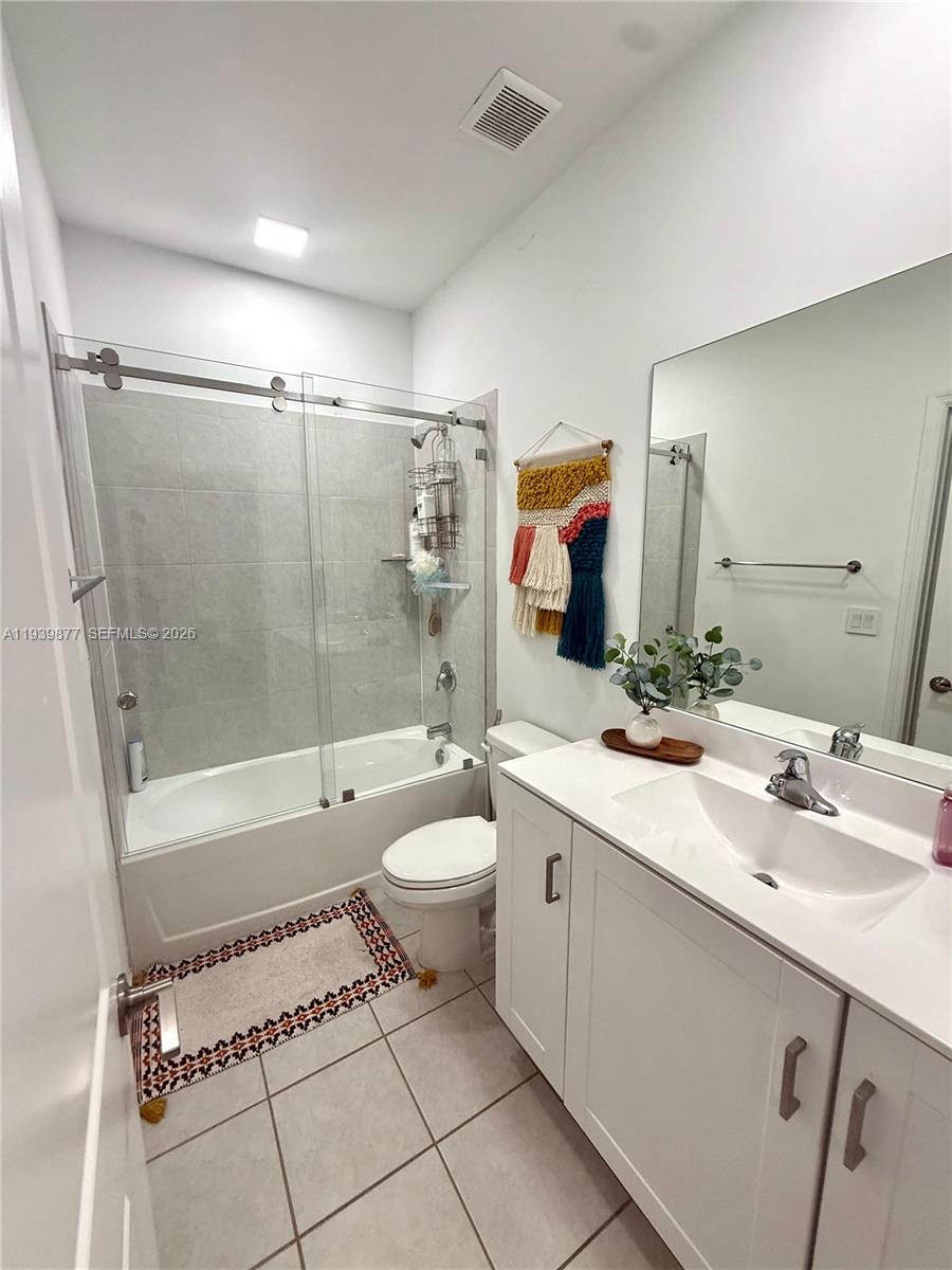 10066 SW 228th Ter Miami, FL 33190