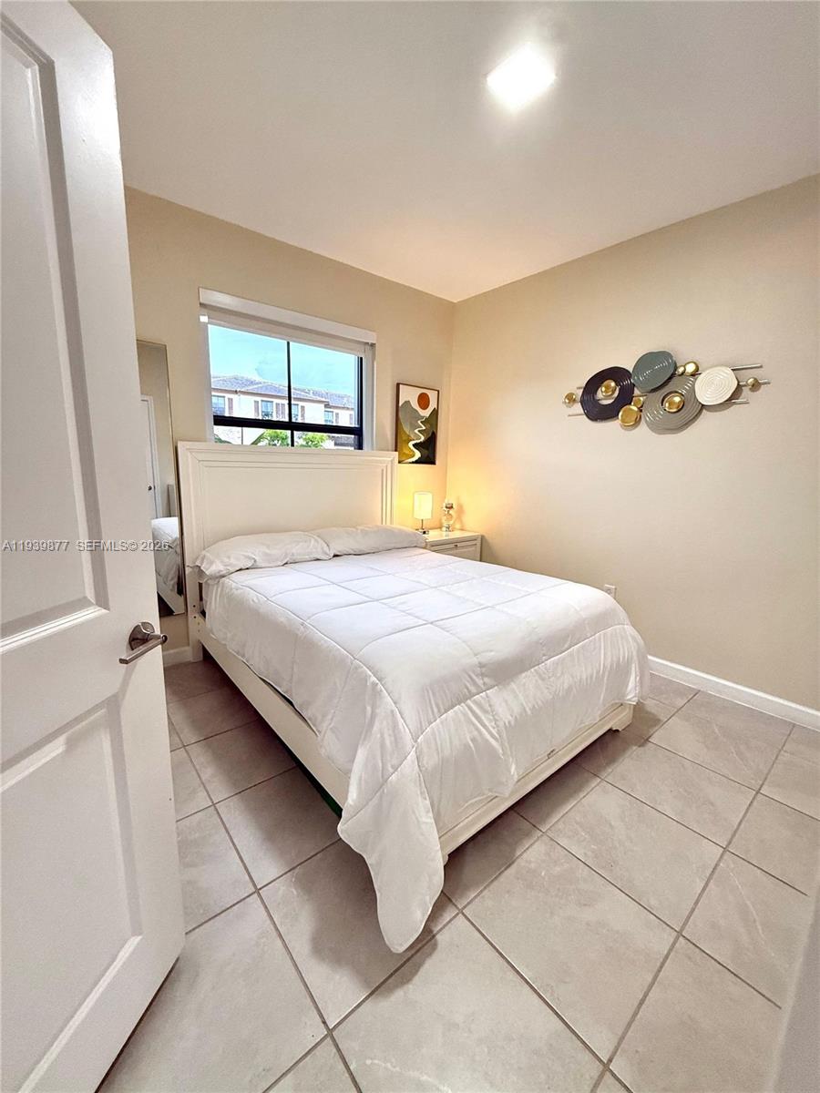 10066 SW 228th Ter Miami, FL 33190