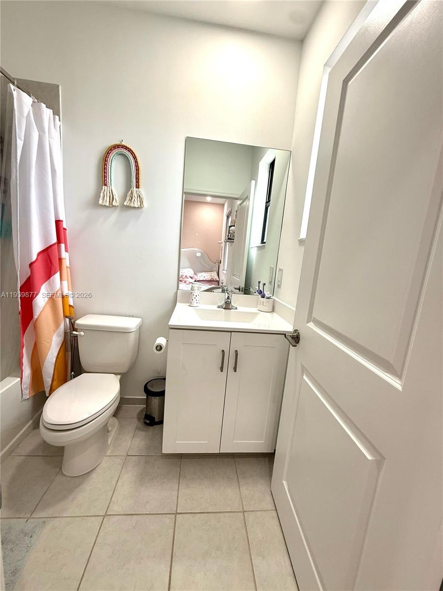 10066 SW 228th Ter Miami, FL 33190