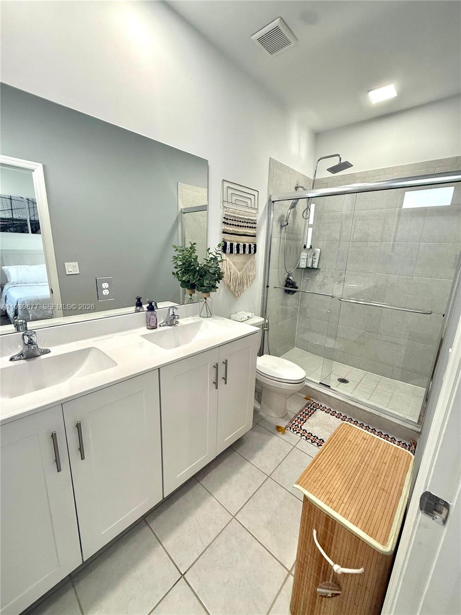 10066 SW 228th Ter Miami, FL 33190