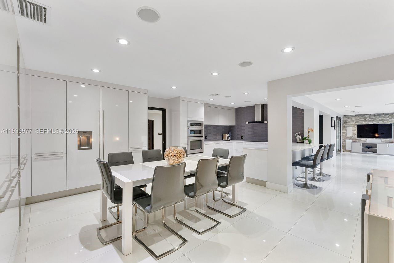 8363 SW 98th St Miami, FL 33156