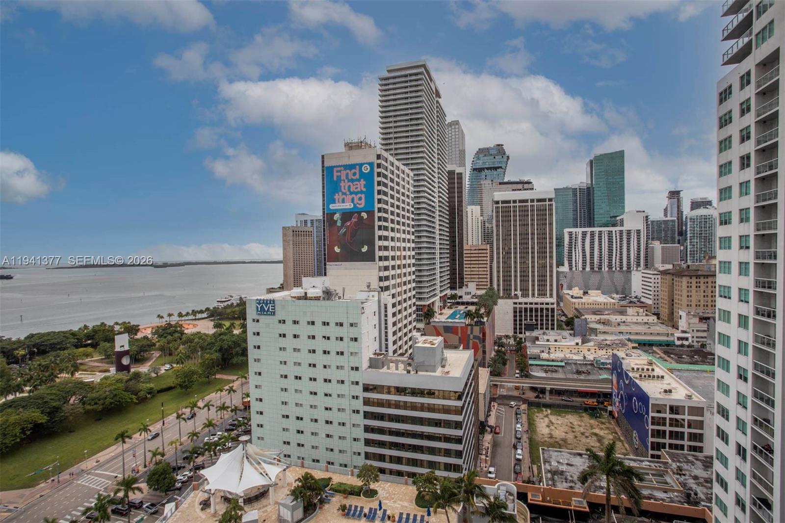 image Vizcayne North Condo12